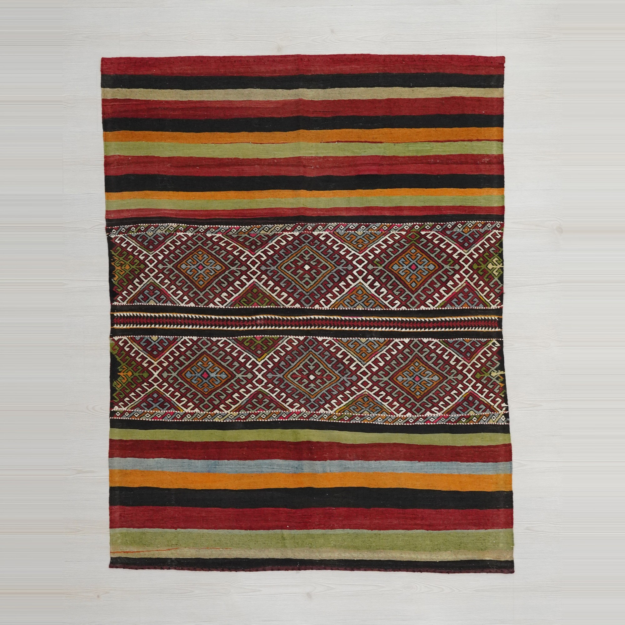 4x6 Embroidered Sivas Cuval Kilim Rug 130,167 - Turkish Kilim Rug