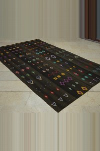 Faded Black Flat Weave Kilim Rug 5x9 Feet  162,280 - Turkish Kilim Rug  $i