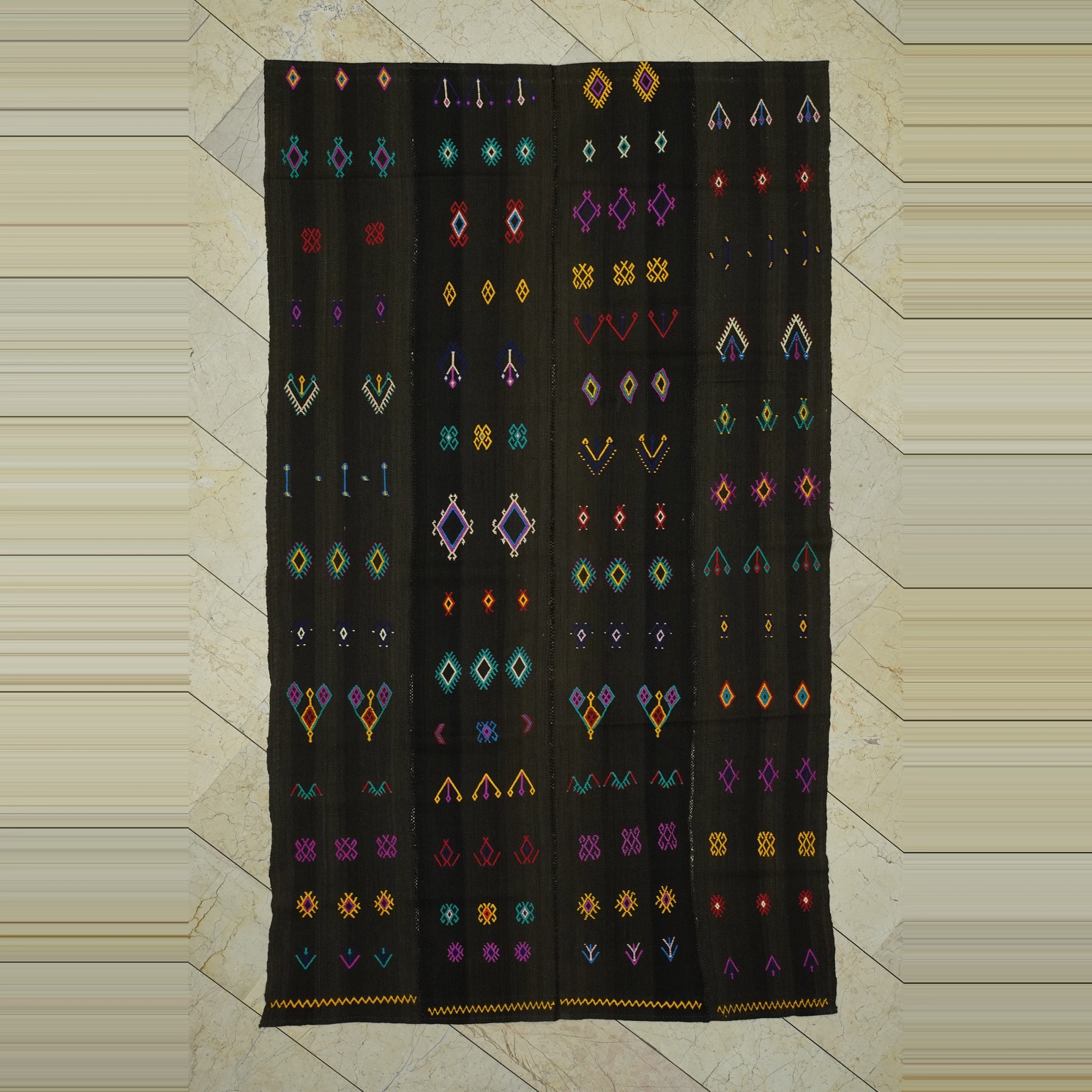 Faded Black Flat Weave Kilim Rug 5x9 Feet  162,280 - Turkish Kilim Rug