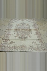 Nomadic Turkish Area Rug 4x7 Feet 114,215 - Oushak Rug $i