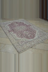 Persian Design Vintage Turkish Rug 5x8 Feet 165,243 - Oushak Rug $i