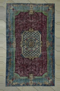Red and Green Turkish Carpet Rug 5x8 Feet 142,242 - Oushak Rug  $i