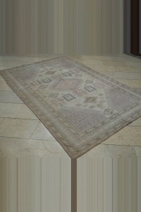 Soft Color Vintage Rug 5x8 Feet 158,240 - Oushak Rug $i