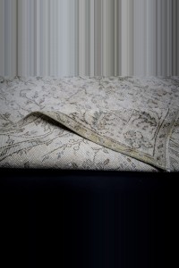 Turkish Area Rug 5x8 Feet 140,254 - Oushak Rug $i