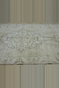 Turkish Vintage Rug 7x9 Feet 198,267 - Oushak Rug $i