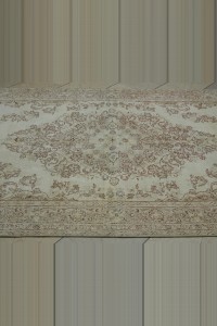 Vintage Area Rug 6x9 Feet 170,270 - Oushak Rug $i