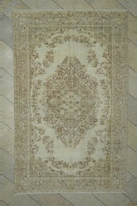 Vintage Area Rug 6x9 Feet 170,270 - Oushak Rug $i