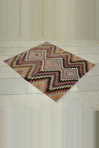 3.5x5 Small Size Turkish Kilim Rug. 106,120 - Turkish Kilim Rug  $i
