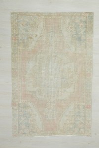 Turkish Carpet Rug 4x6.7 Vintage Turkish Carpet Rug 130,205