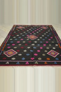 6.5x9 Embroidered Goat Hair Kilim Rug.   198,276 - Goat Hair Rug  $i