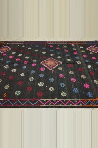 6.5x9 Embroidered Goat Hair Kilim Rug.   198,276 - Goat Hair Rug  $i