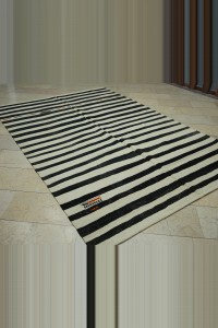 6x10 Minimalist Black And White Wool Kilim Rug. 194,293 - Turkish Natural Rug  $i