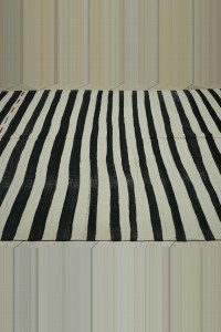6x10 Minimalist Black And White Wool Kilim Rug. 194,293 - Turkish Natural Rug  $i